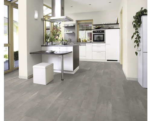 Laminaat Kaindl 8.0 Aqualine betongrijs