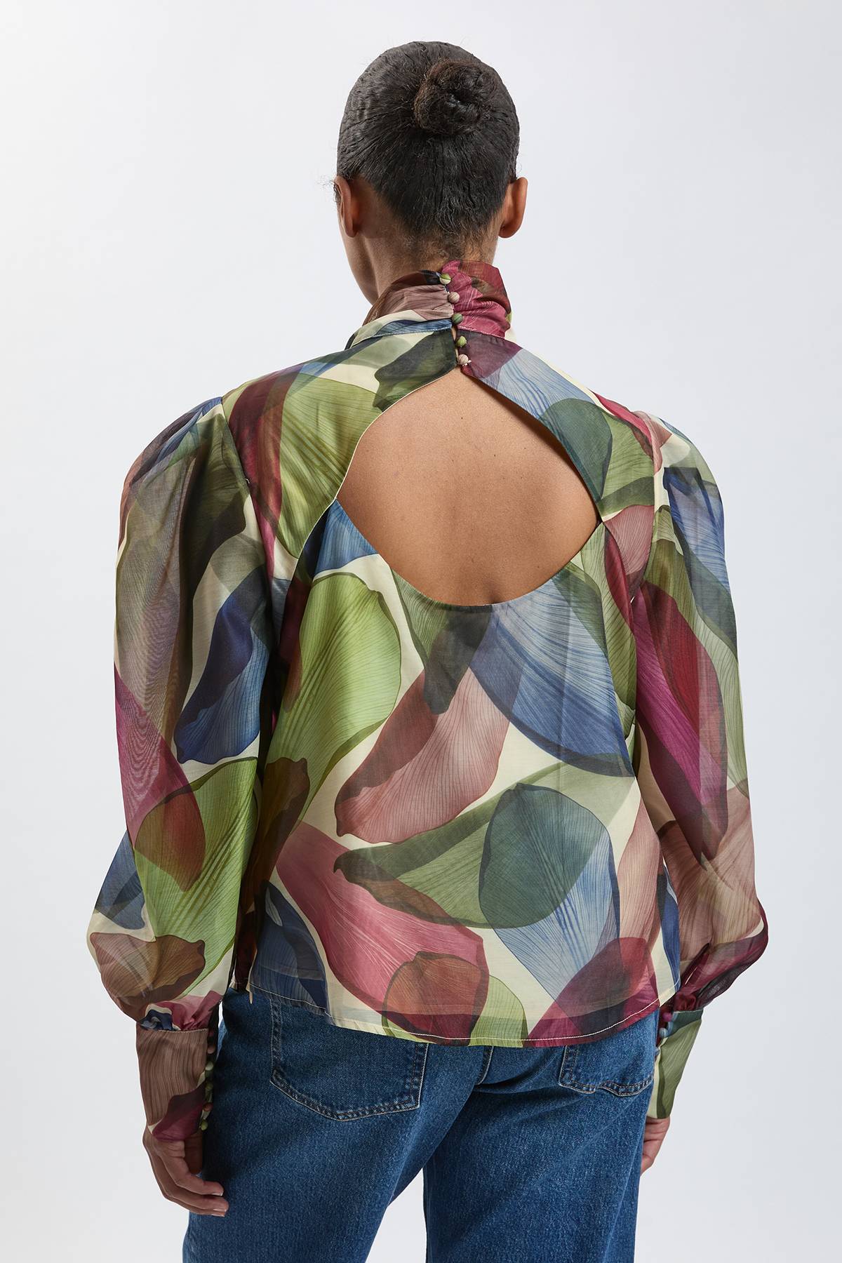 KarenMillen Chemisier Grande Taille En Organza À Imprimé Pétales Avec Lavallière
