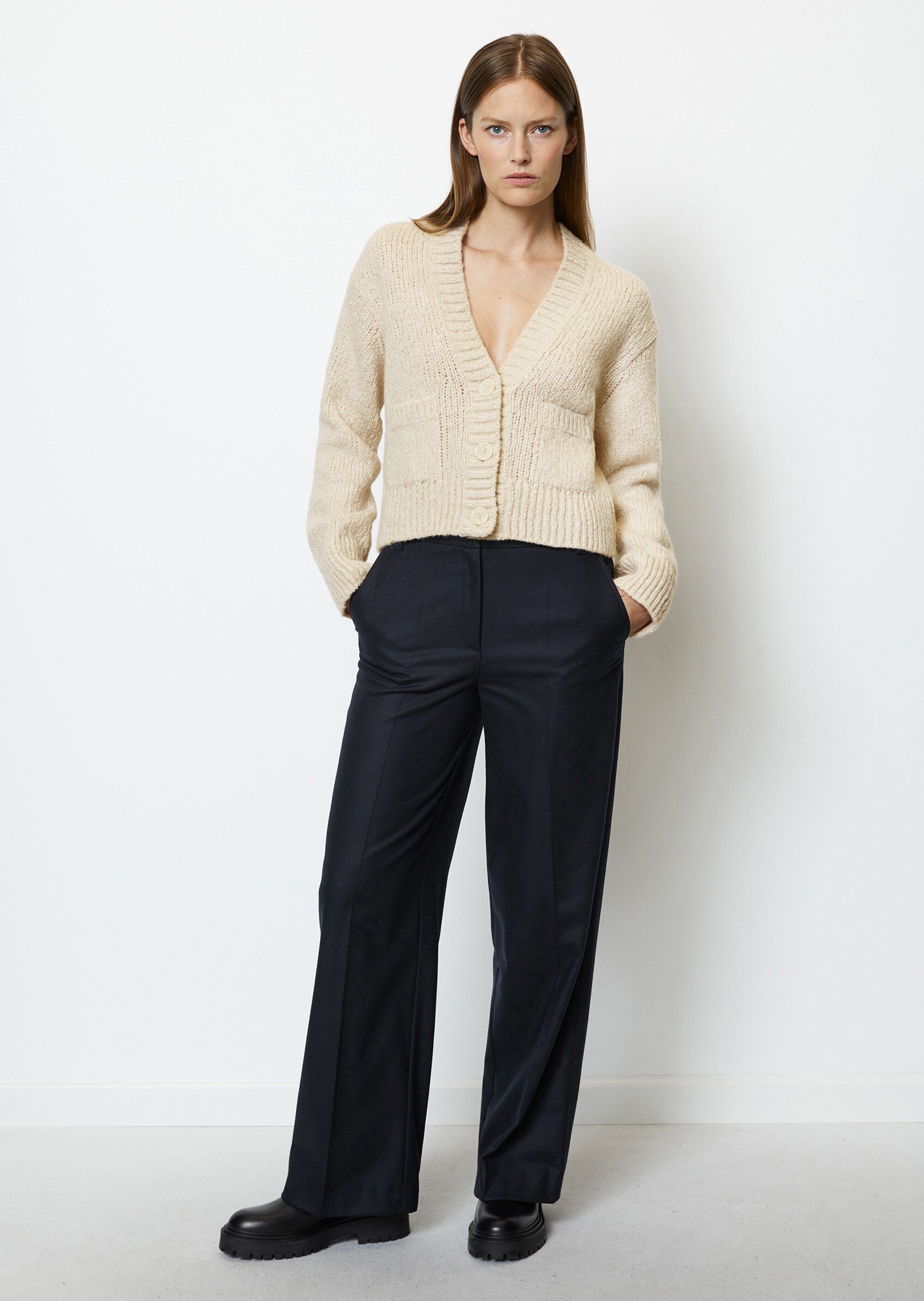V-Neck-Cardigan looseaus Schurwolle-Slub