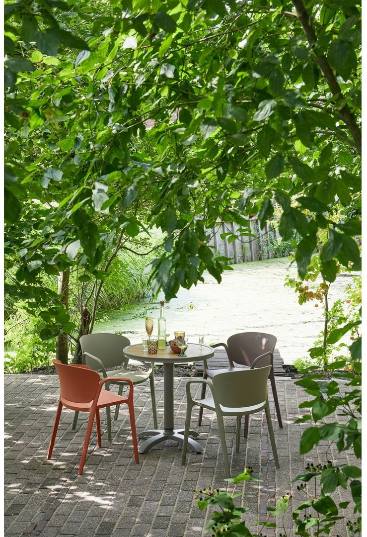 WOOOD   Bent Tuinstoel