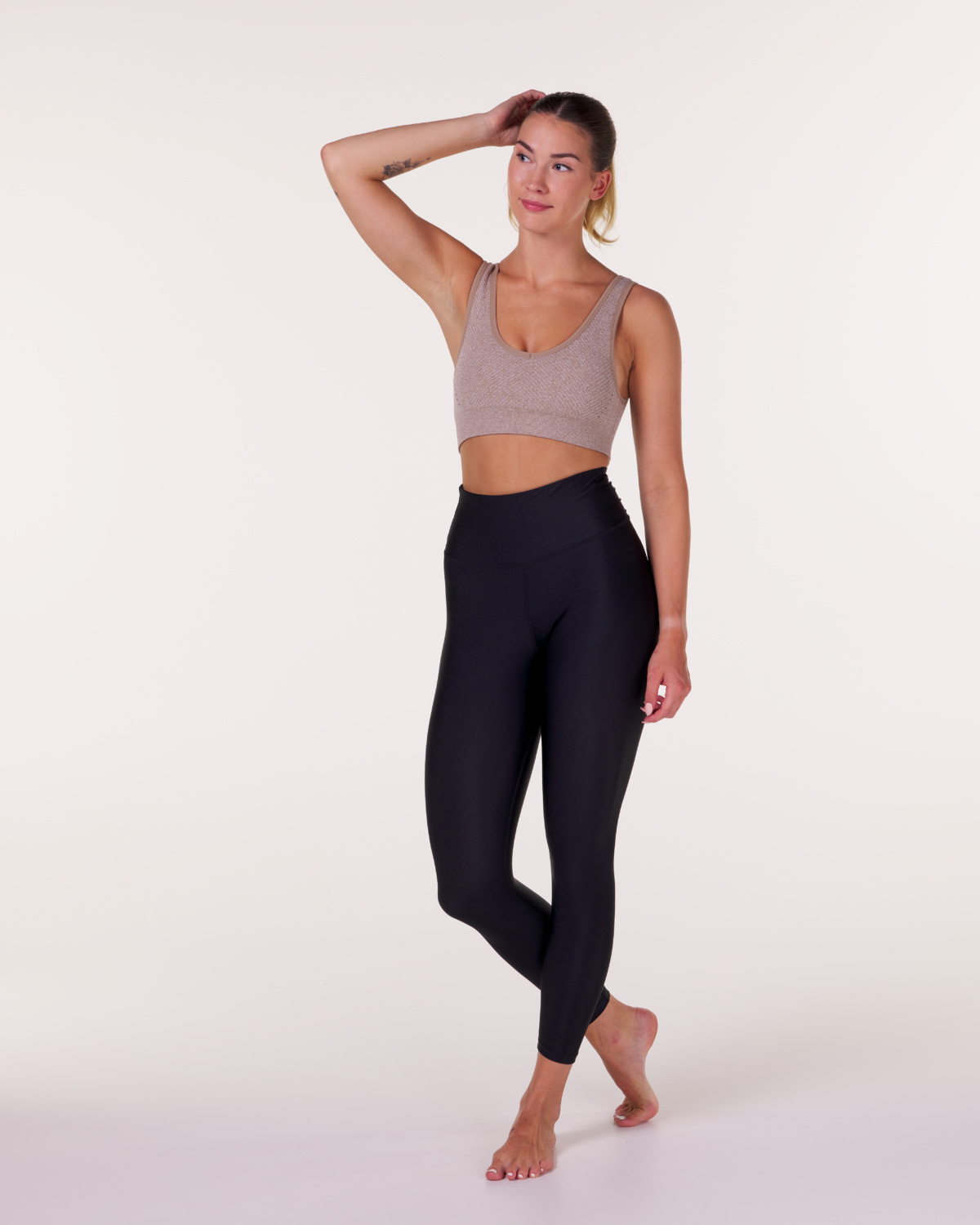 LEVITY Glossy Tights 7\8 2.0 Black