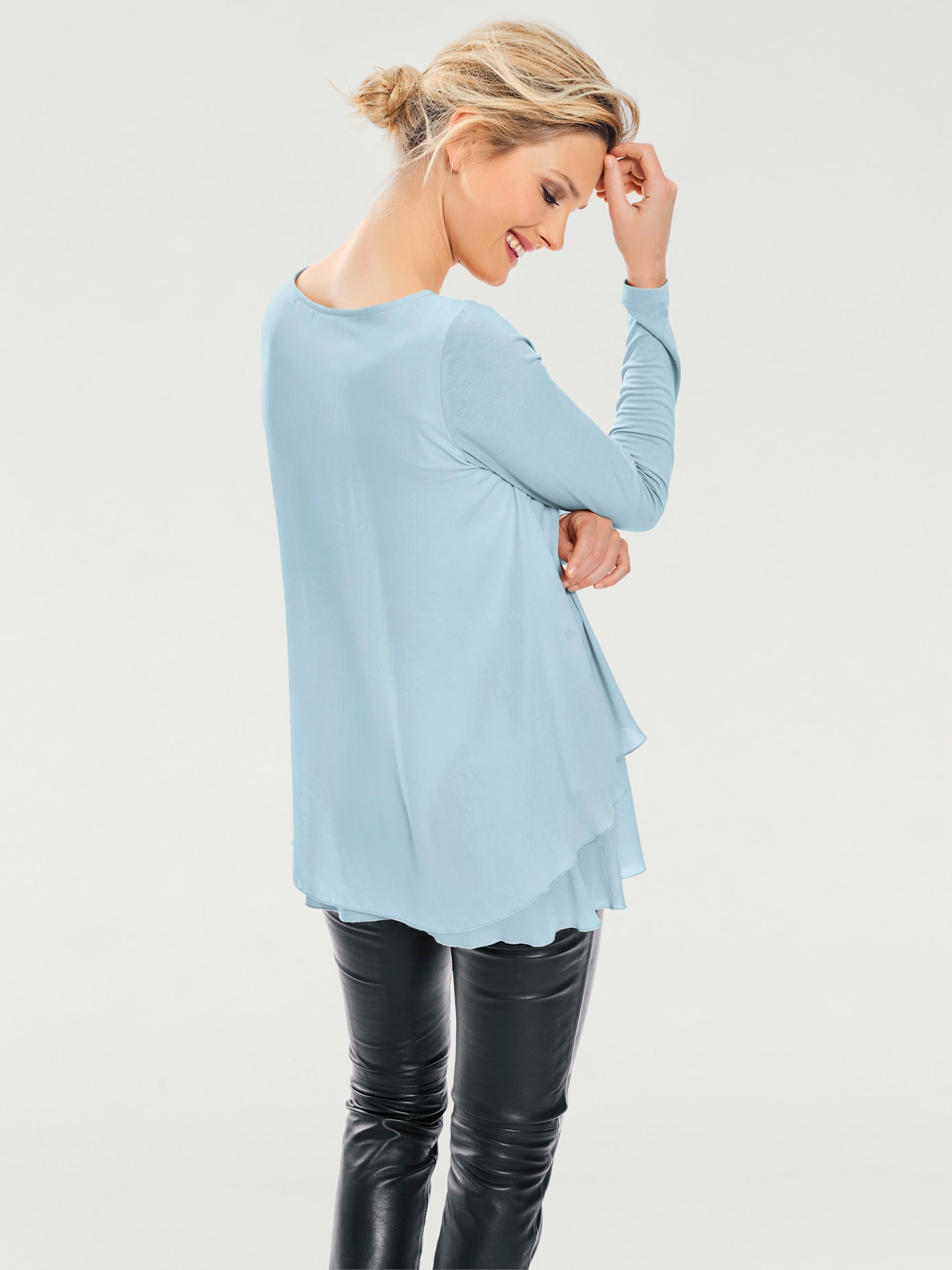 T-shirt à encolure ronde joli look superposé