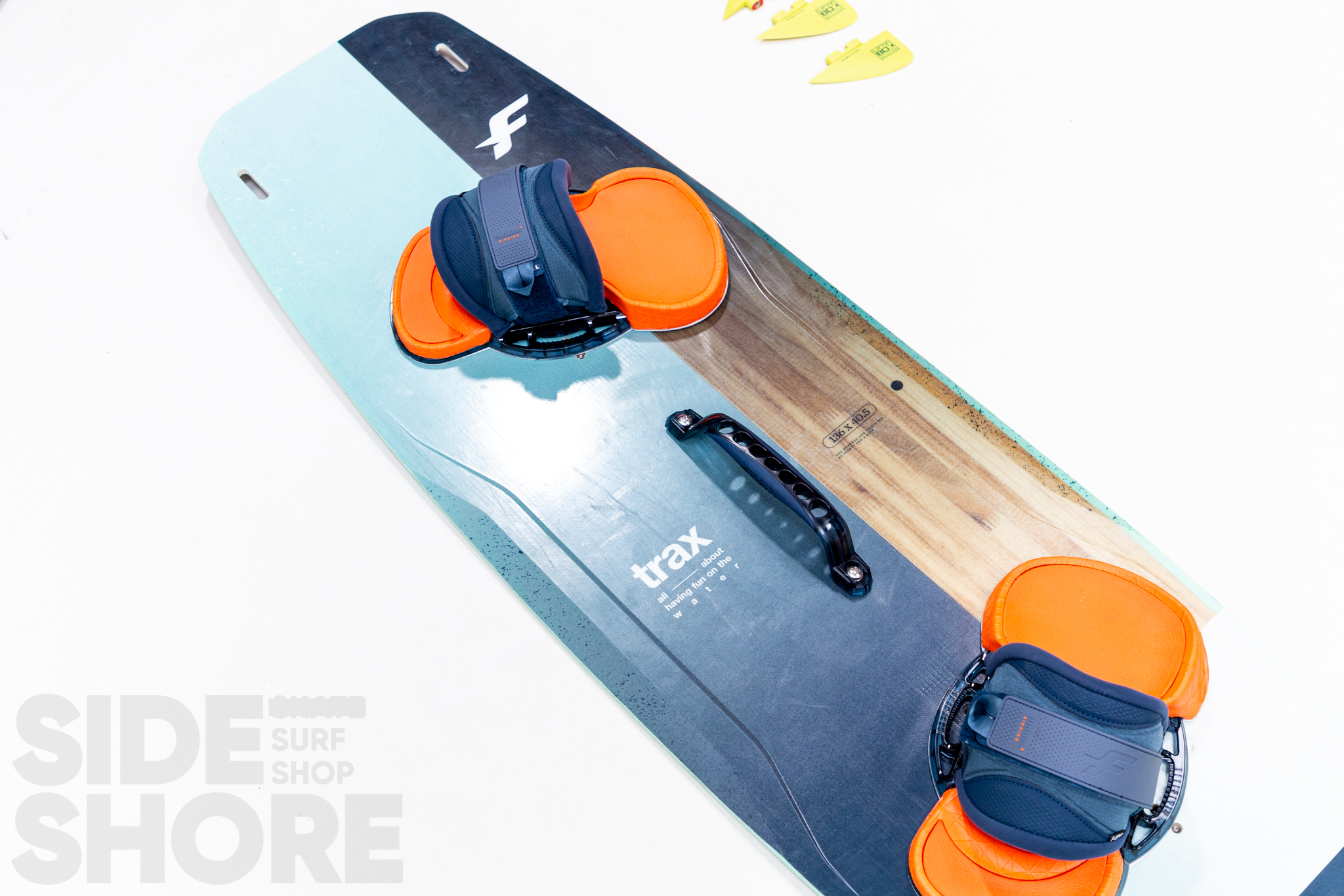 F.one Trax - 137x42 - complète -  #19