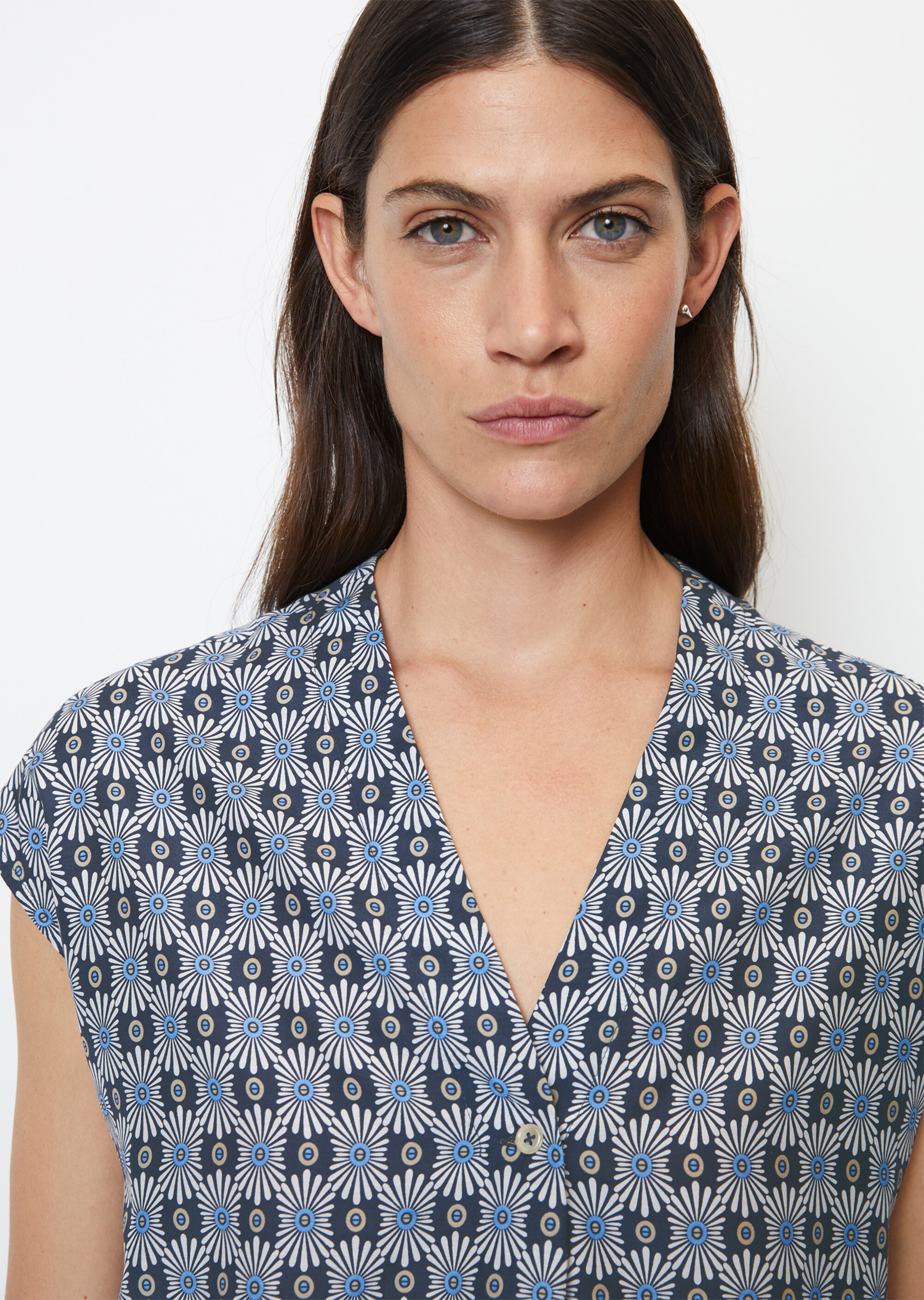 Ärmellose V-Neck-Bluse regular aus softem Organic Cotton-Viskose-Mix