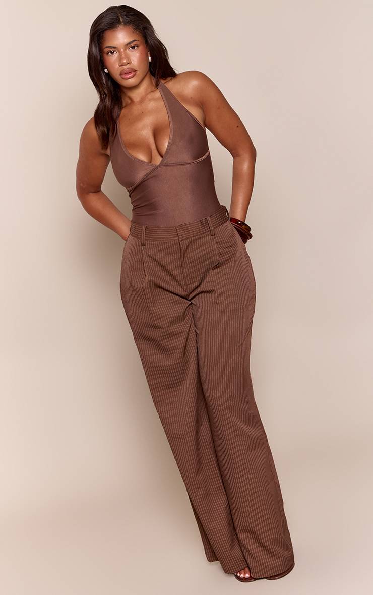 Chocolat Pantalon Large À Fines Rayures Crème Sculptant