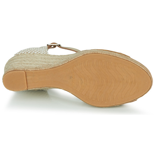 Betty London - OREINOA Camel