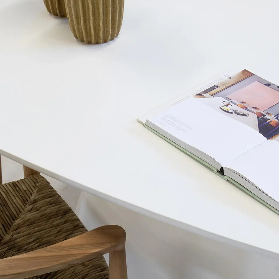 Eettafel Ovaal 300cm - Wit Eco Composiet - Acryl Coating - Cleo