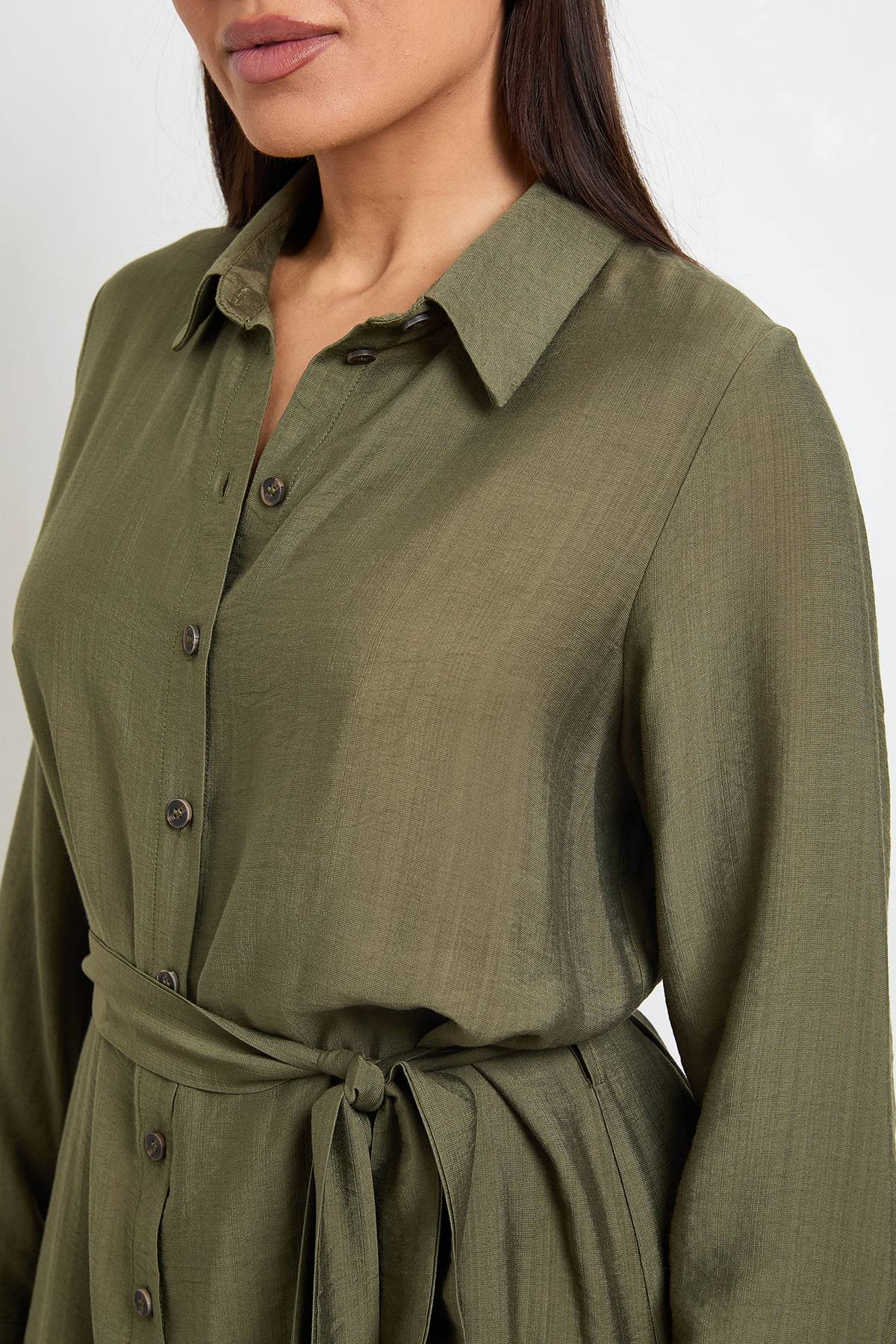 Wallis Robe Chemise Boutonnée Avec Col