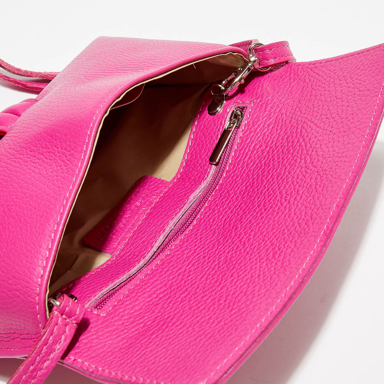 Victor & Hugo Sac bandoulière en Cuir Emy fushia - 22x11x5 cm