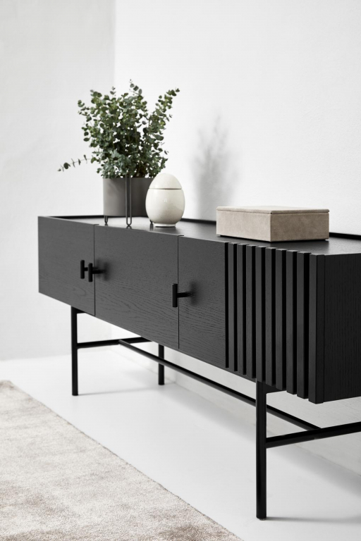 Woud Array low dressoir 150 black painted oak