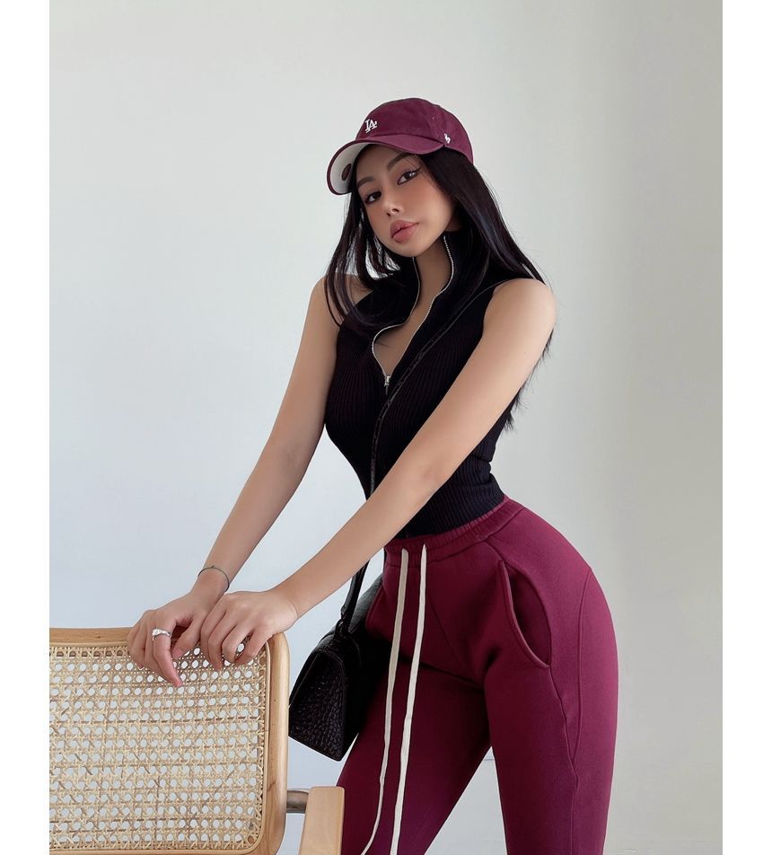LIVIE - Tanktop met geribbelde col en rits