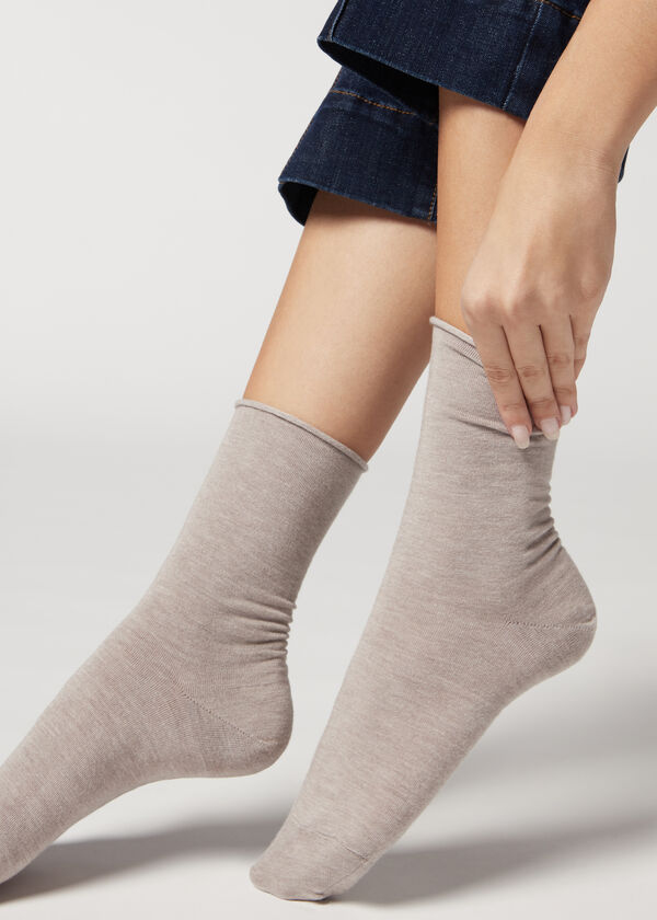 Meias de cano curto com cashmere