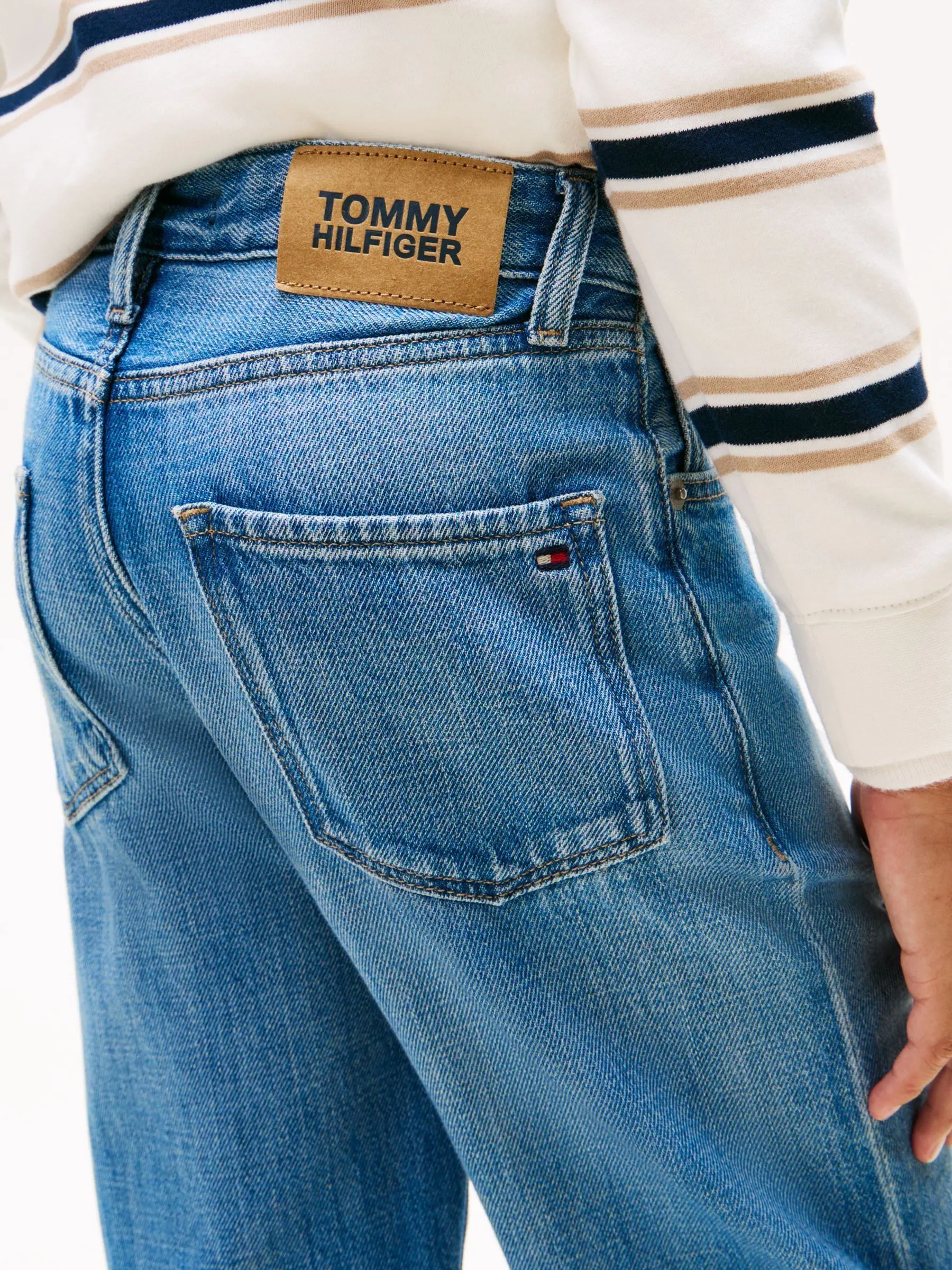 Tommy Hilfiger - Skaterjeans met medium wassing