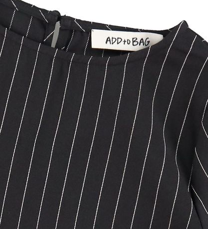 Add to Bag Bluse - Sort m. N?lestriber