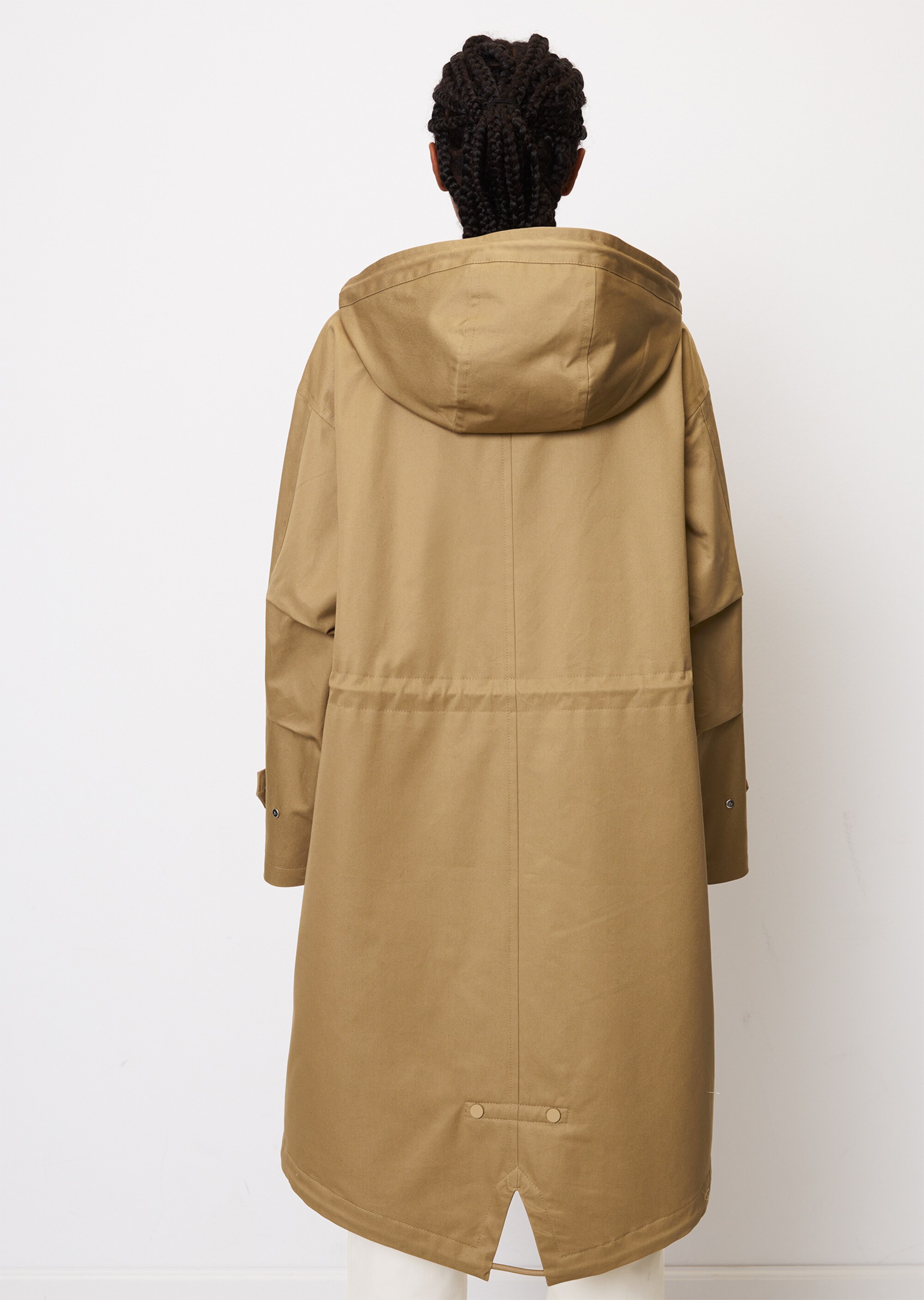 Leicht wattierter Parka mit fixierter Kapuze regular mit wasserabweisender Oberfläche