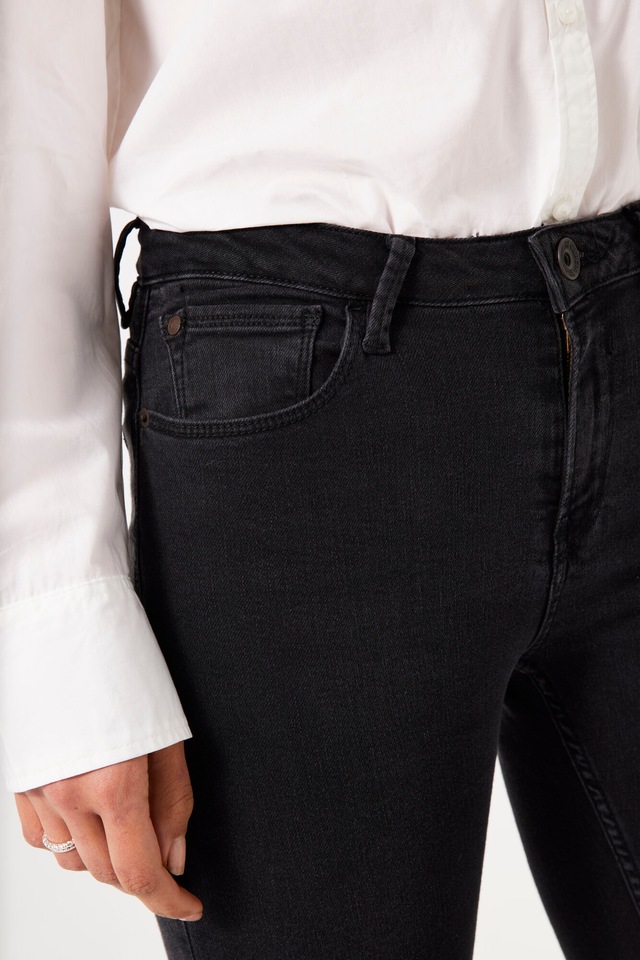 Garcia Röhrenjeans »CELIA«