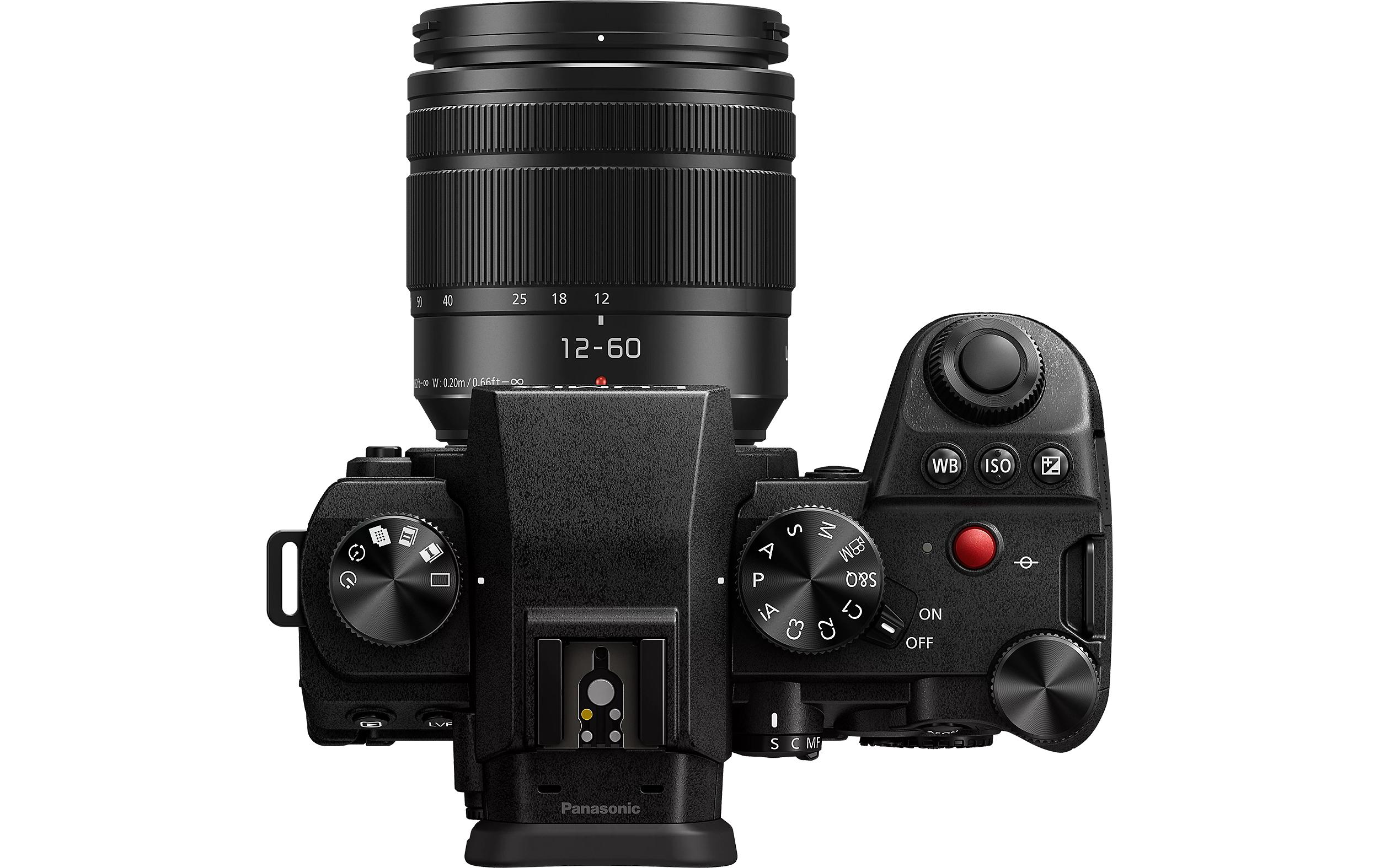 Fotokamera G9 II + Lumix 12-60 mm F3.5-5.6<br>Spiegellose Kamera mit neuem 25.2-MP-MOS-Sensor, Phasen-Hybrid-Autofokus, Serienaufnahmen mit 60 B/s , BIS mit 8.0 Blendenstufen und vielem mehr