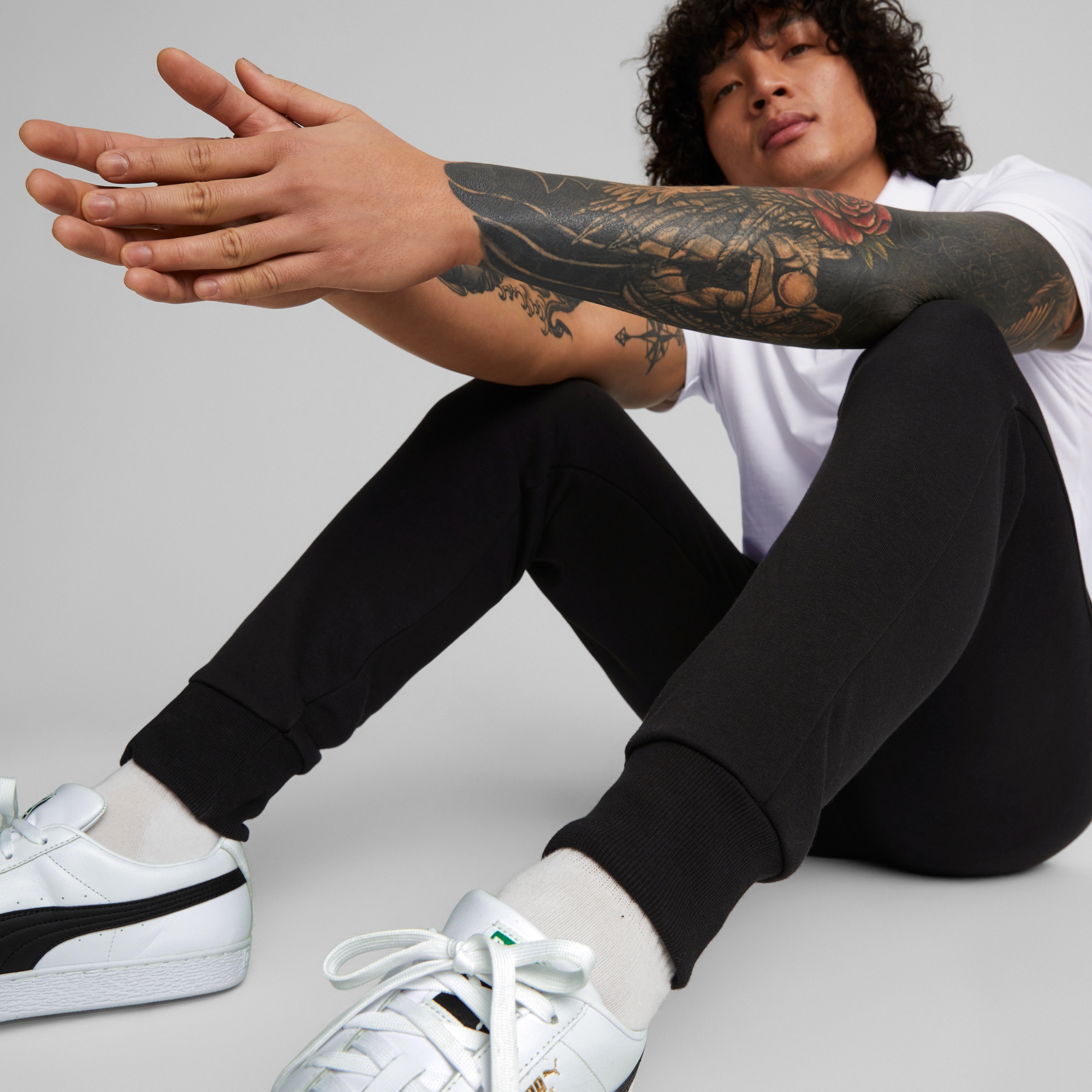 PUMA Trainingshose »ESS LOGO PANTS TR CL«  Jogginghose, French Terry Qualität