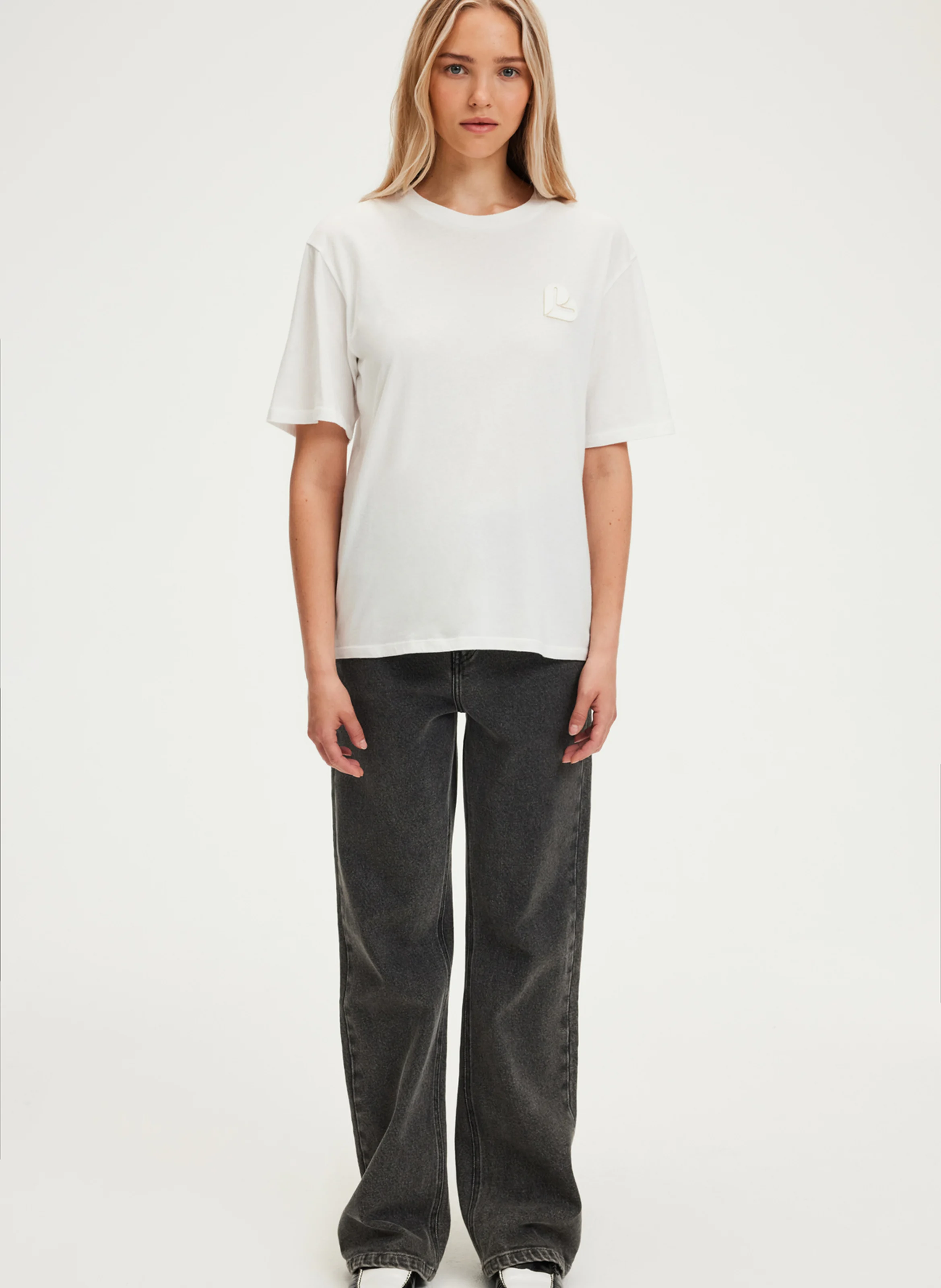 AVRIL - Tee-shirt col rond droit en coton | Blanc