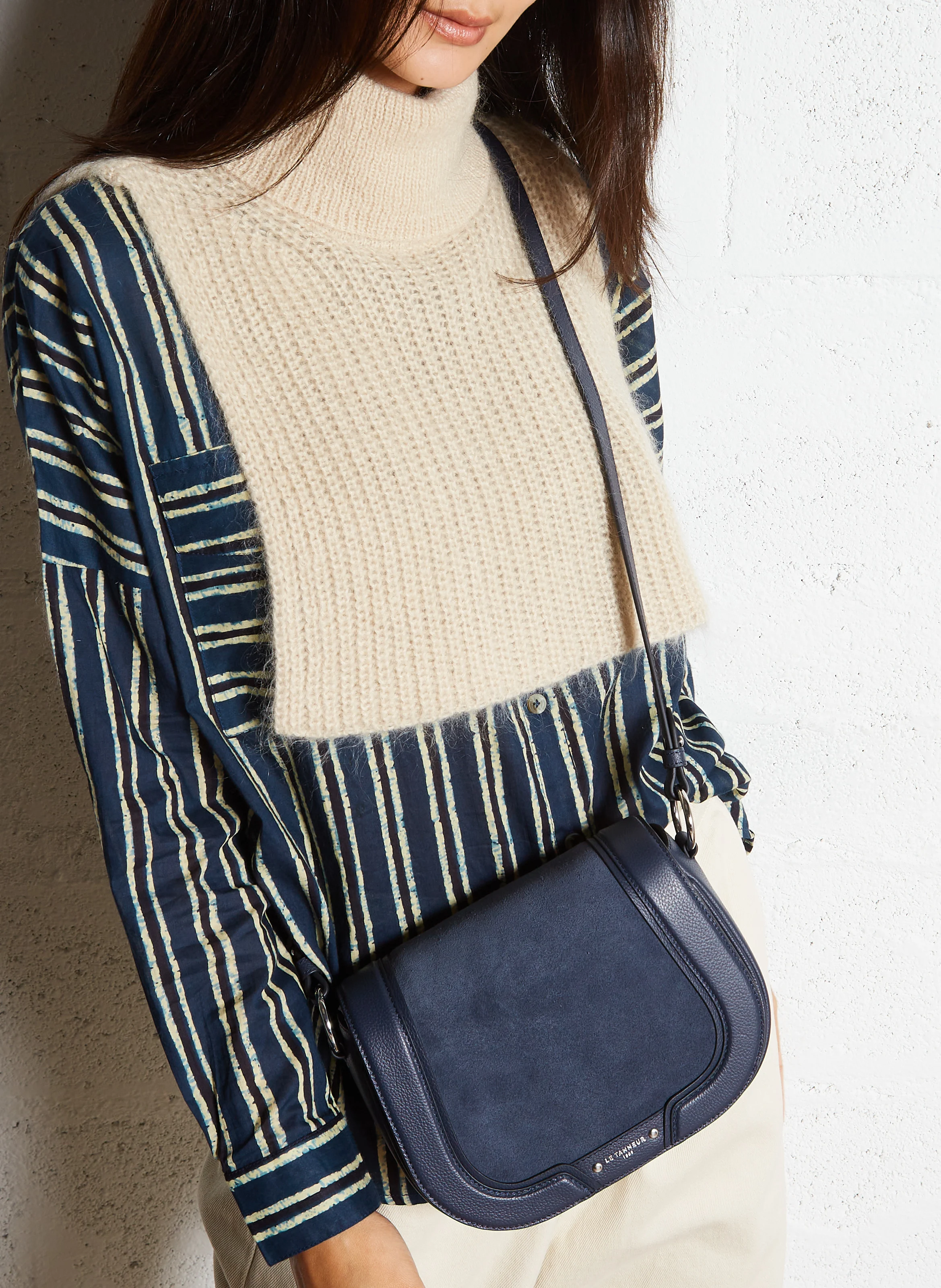 ELLA - Besace moyen en cuir velours | Bleu