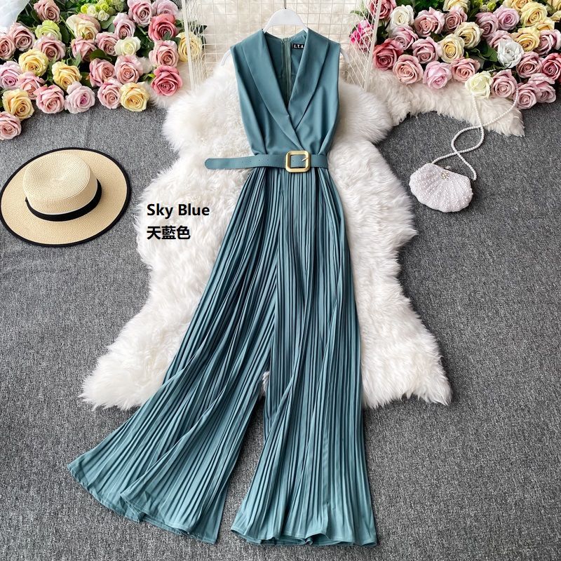 Yearnin - Mouwloze jumpsuit met wijde pijpen en riem