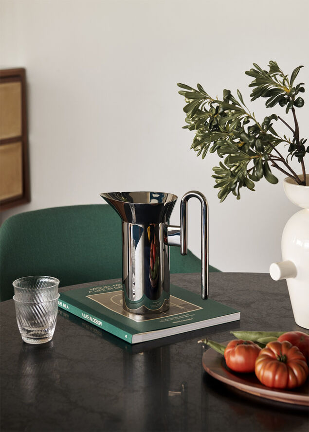 &Tradition Momento Jug JH38, Polished Steel