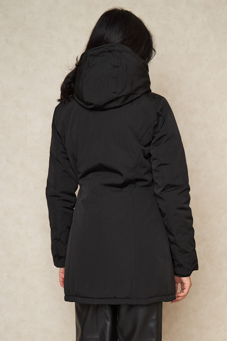 Parka noire mi-longue