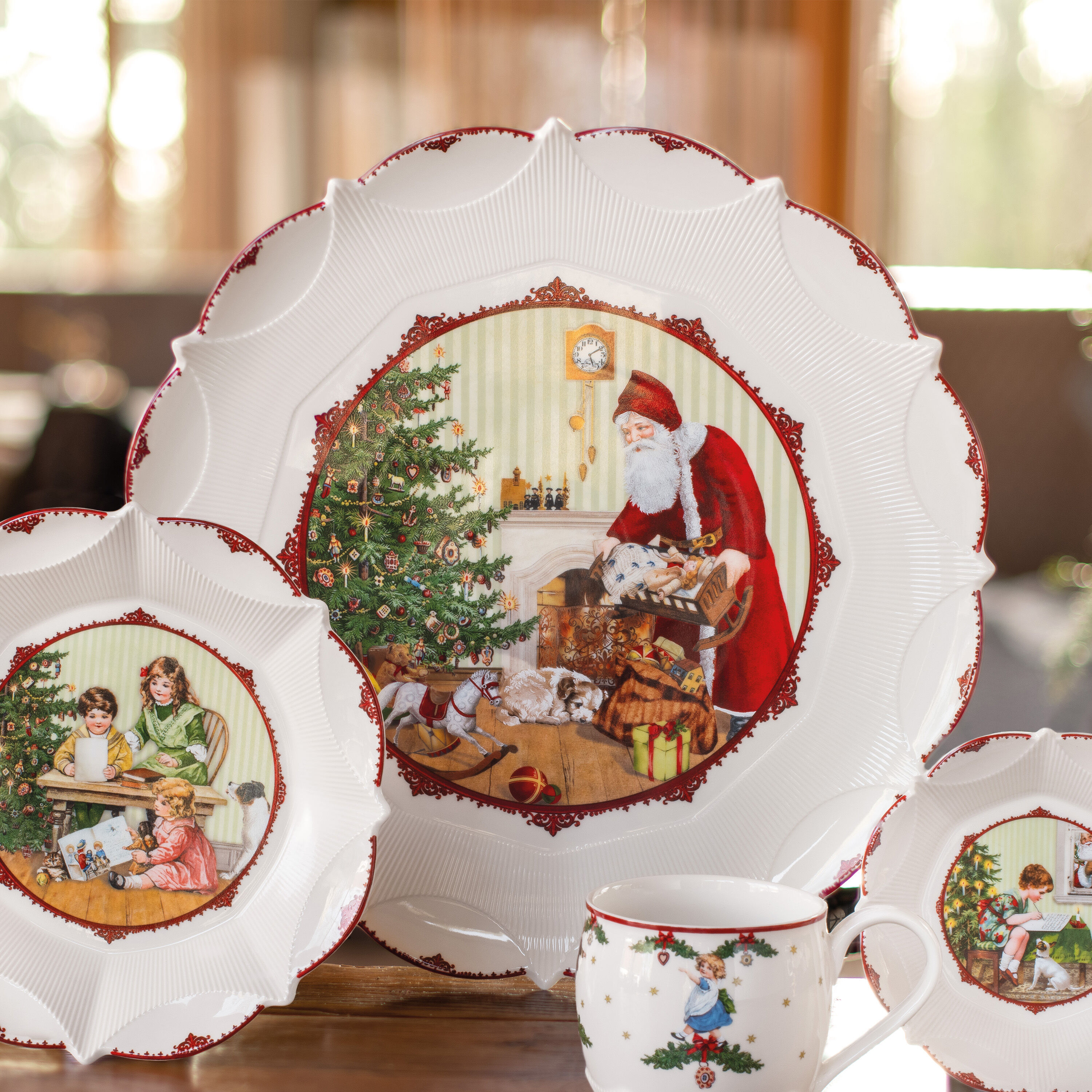 Toy's Fantasy Cake platter Multi-colored, Premium Porcelain