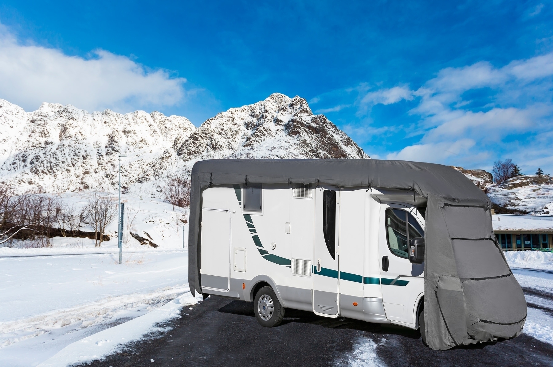 Brunner Camper Cover SI Schutzhüller für teilintegrierte Freizeitfahrzeuge 750-800 cm