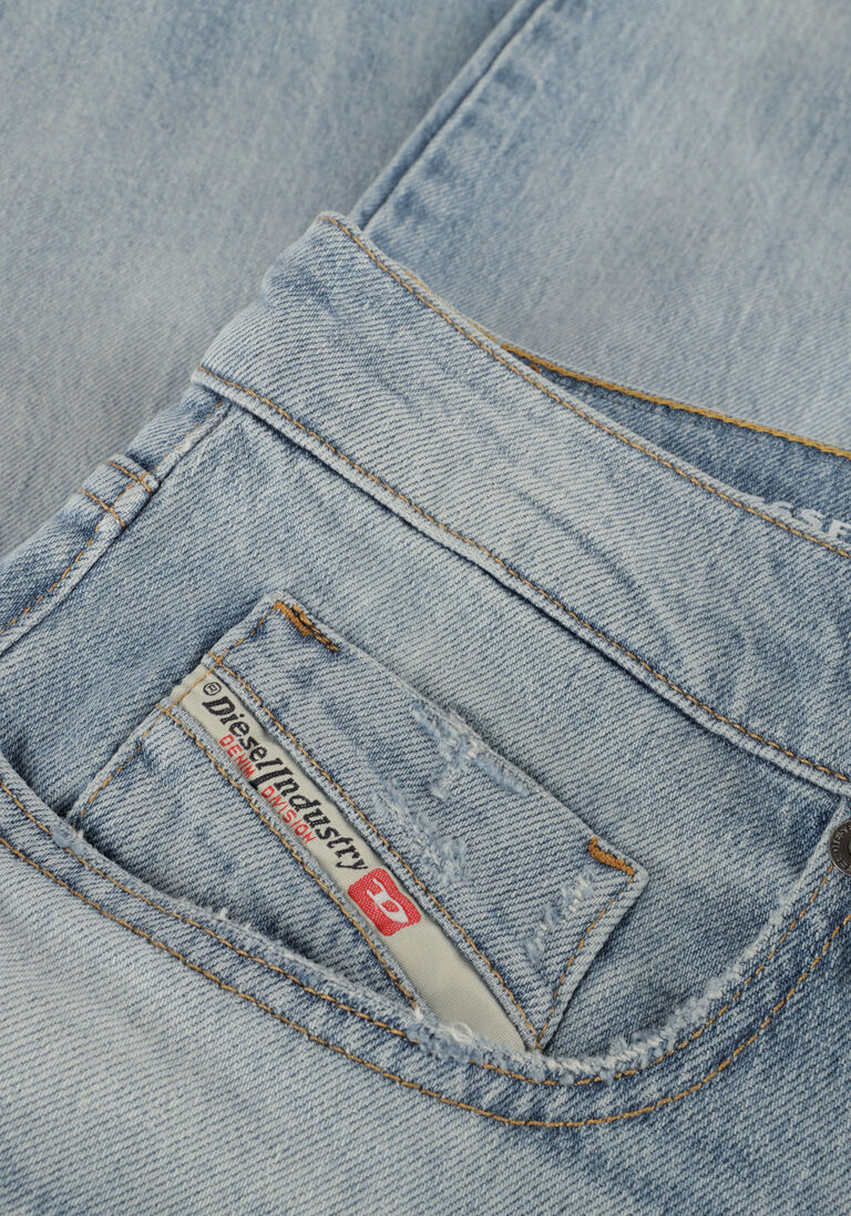 DIESEL lichtblauwe diesel slim fit jeans 2019 d-strukt