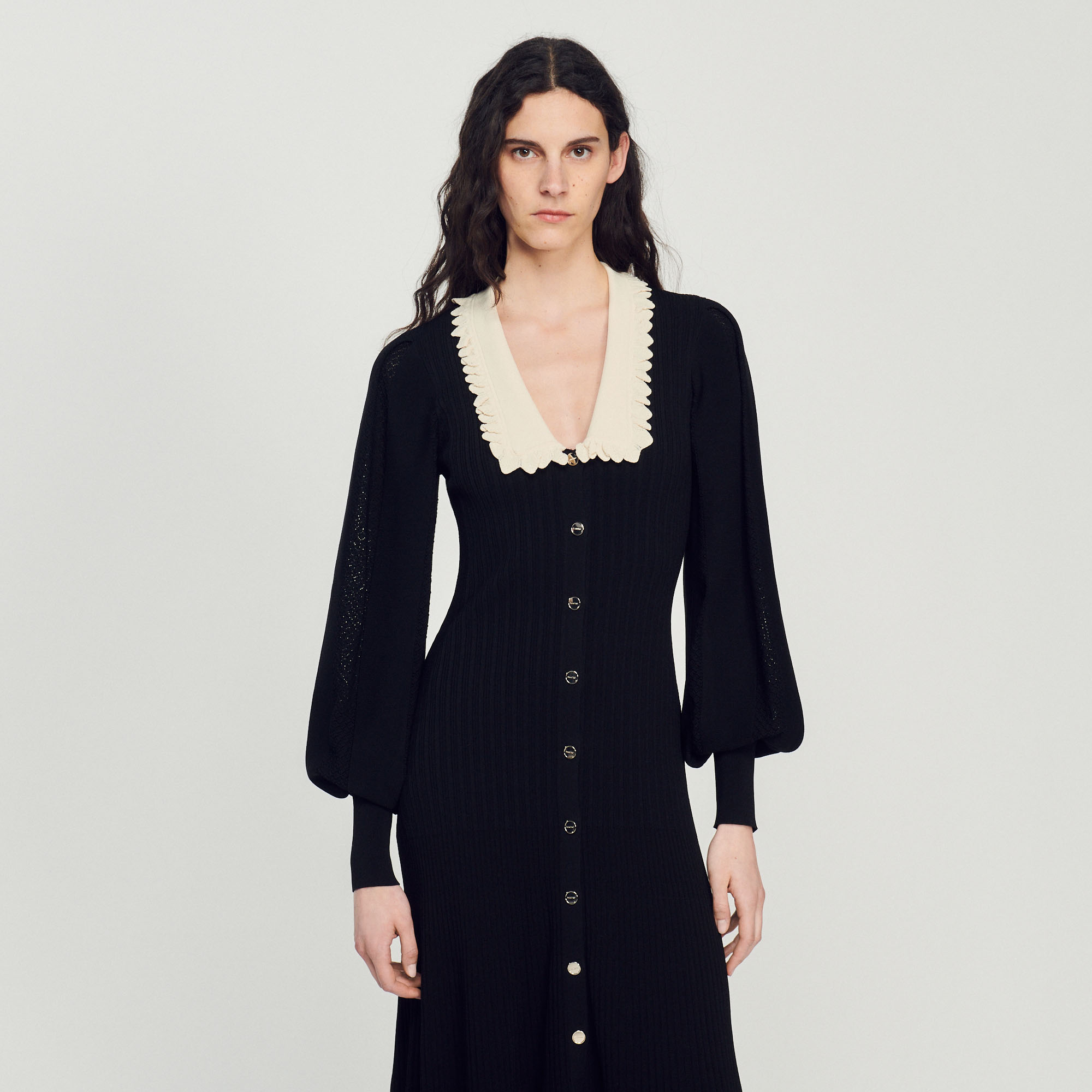 Robe longue á manches longues