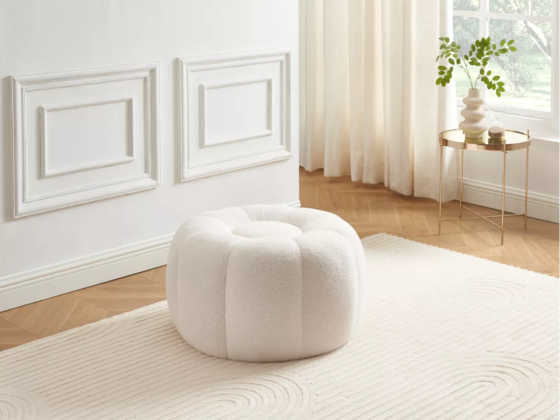 Pouf design fleur en tissu bouclette blanc DELPODA
