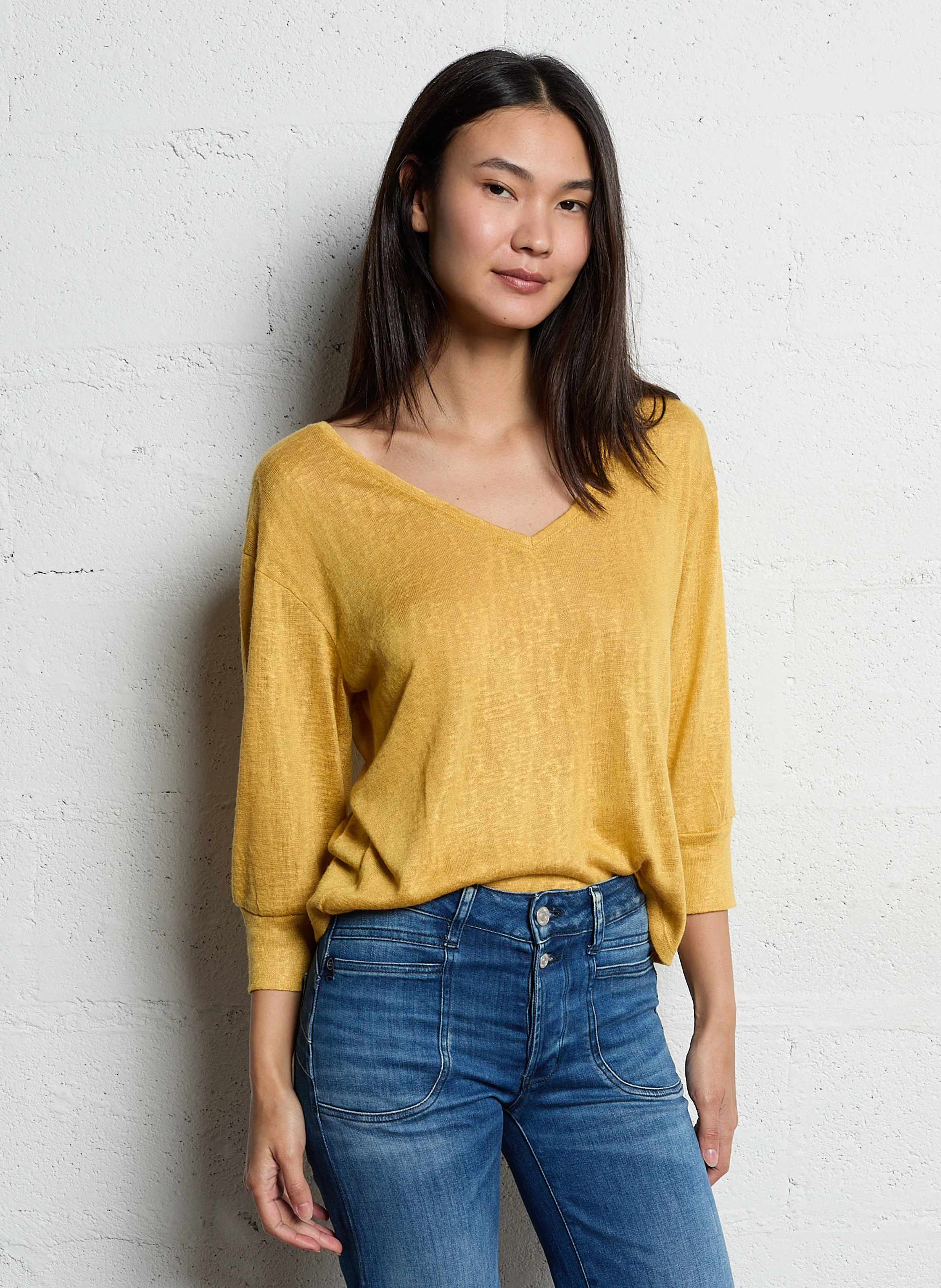 RONDAAN - Tee-shirt col V| Jaune