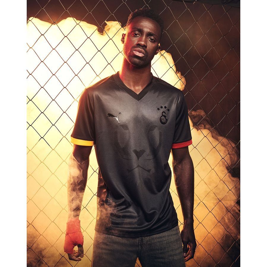 Galatasaray Quatrième Maillot 2024/25 ÉDITION LIMITÉE