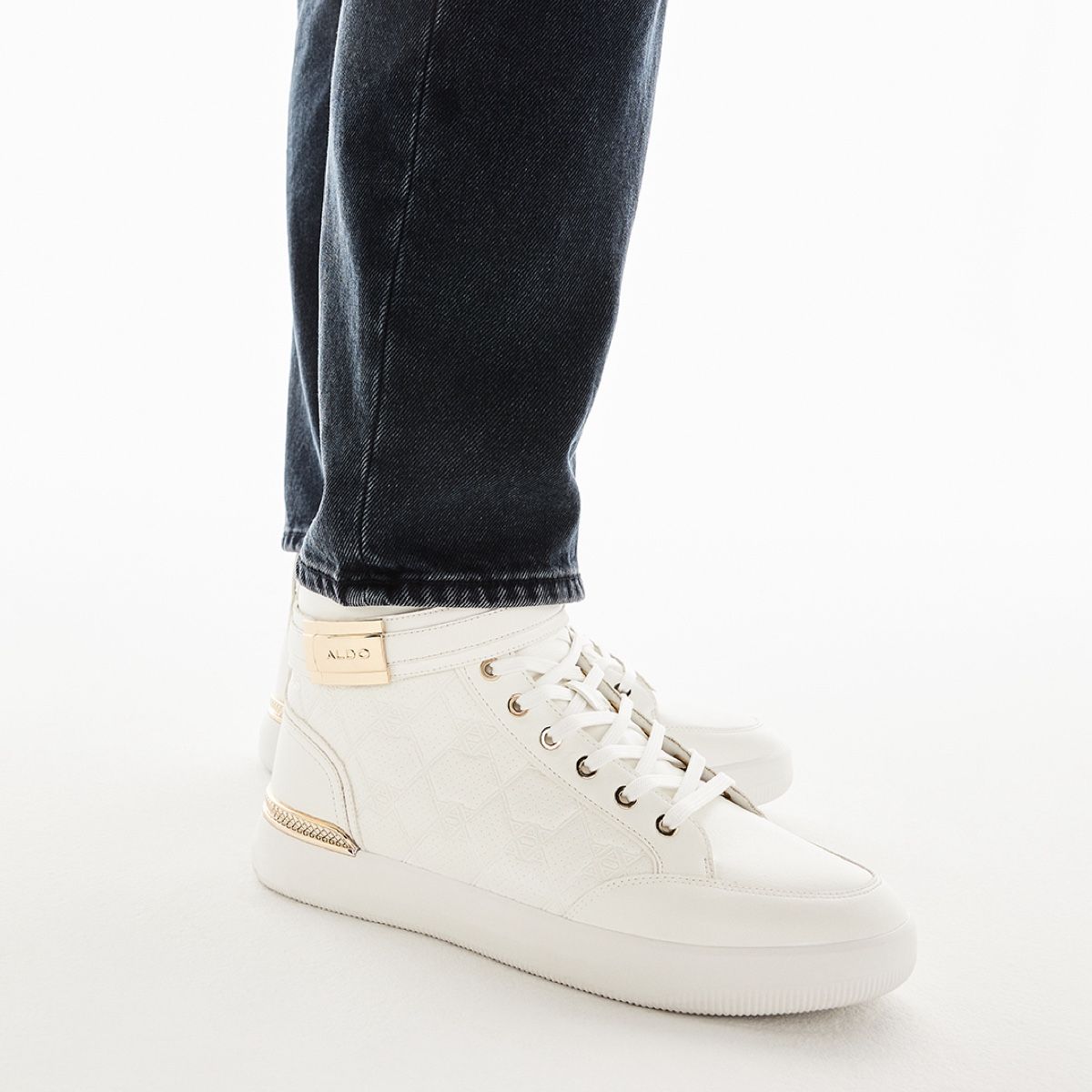 Highcourt White Men High top