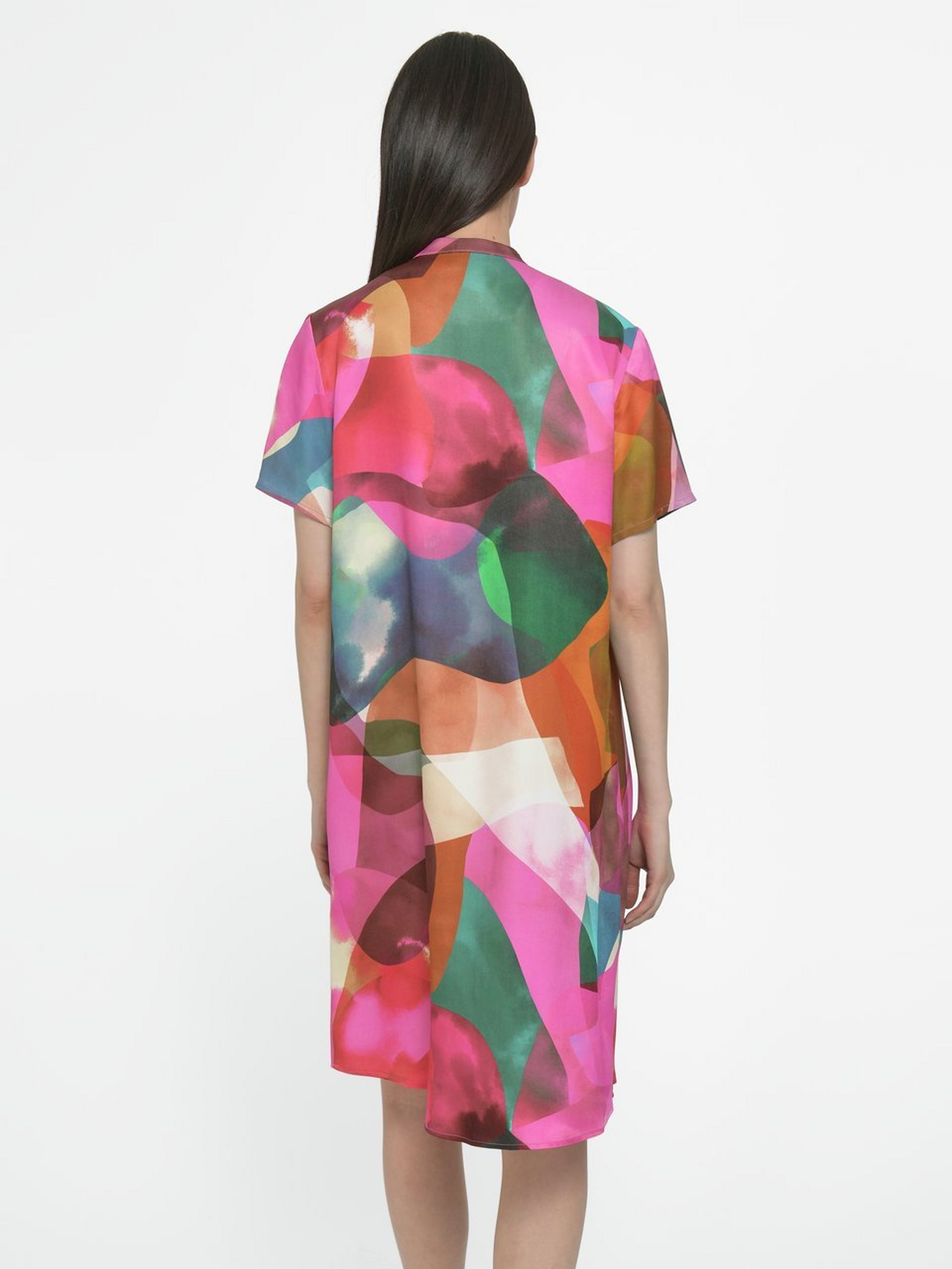 Kleid mit V-Ausschnitt