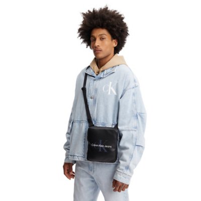 Sacoche Monogram Soft Reporter18 CALVIN KLEIN