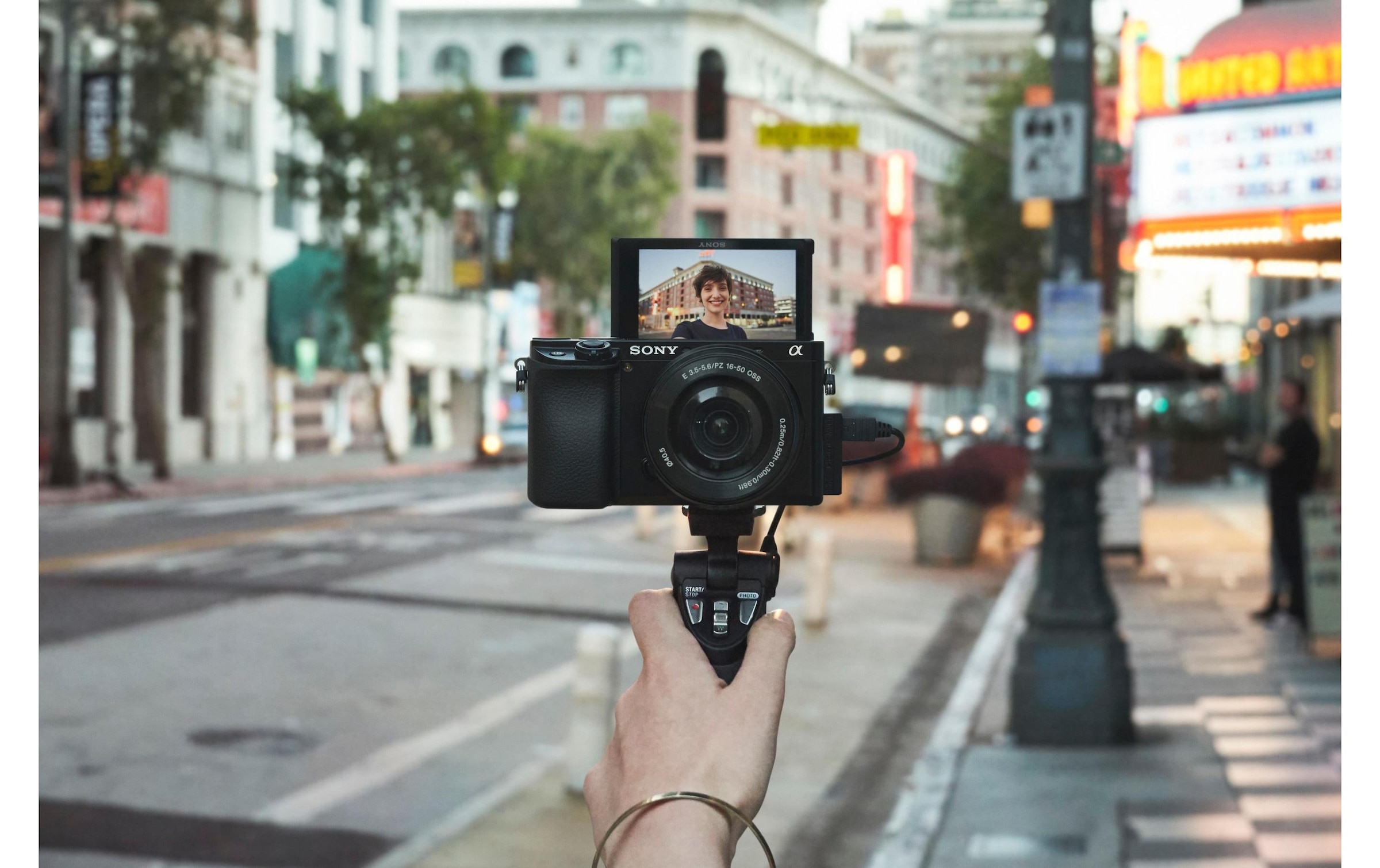 Sony Kompaktkamera »Alpha 6100 Kit 16-50mm«