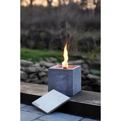 Betonfeuer Würfel, Groß