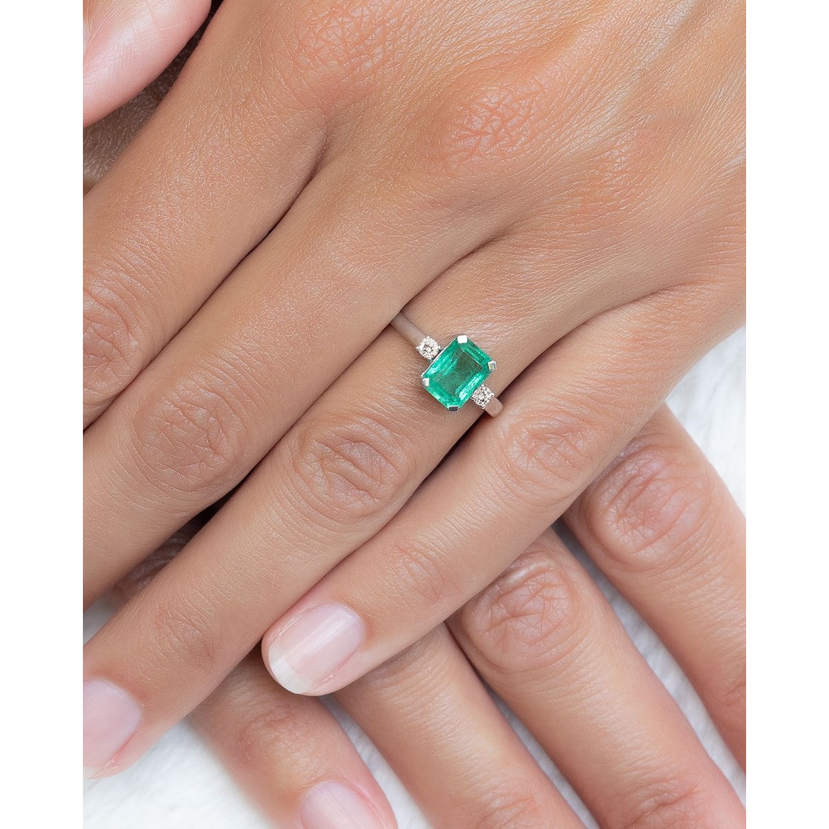 Bague en Argent 925 ornée d'Emeraude & Diamants | Aden Boutique