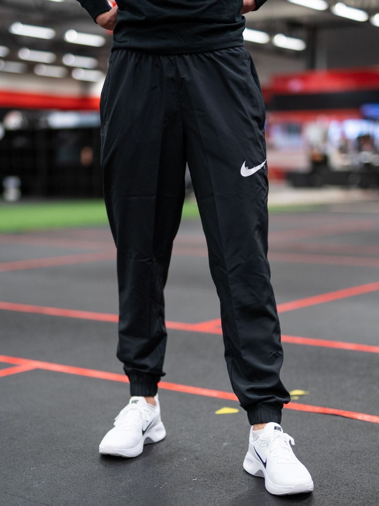 Swoosh Run Track Pant