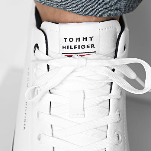 Baskets Hi Vulcan Core Low Leather 4731 White