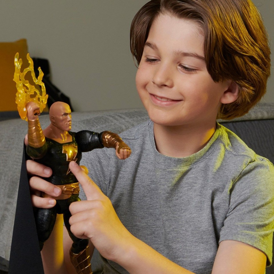 Black Adam - Feature Figur 30 cm