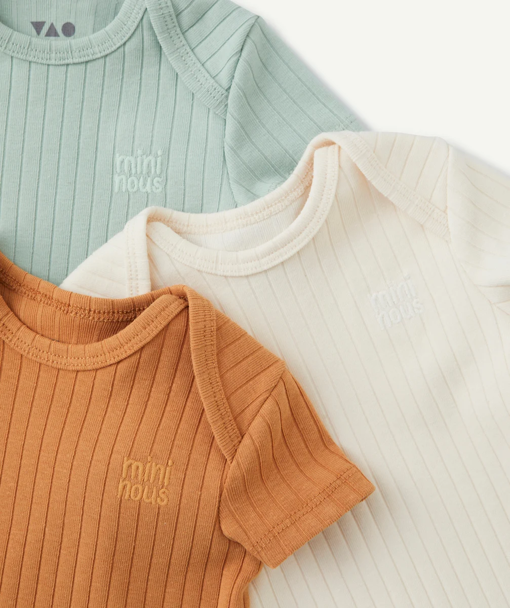 LOT DE 3 BODIES MANCHES COURTES BÉBÉ EN COTON BIO CÔTELÉ AVEC MESSAGES