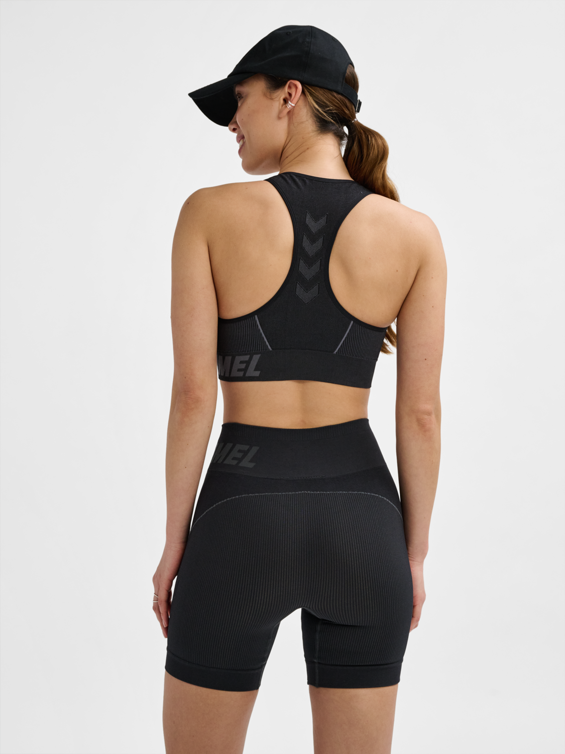 hmlTE CHRISTEL SEAMLESS SPORTS TOP