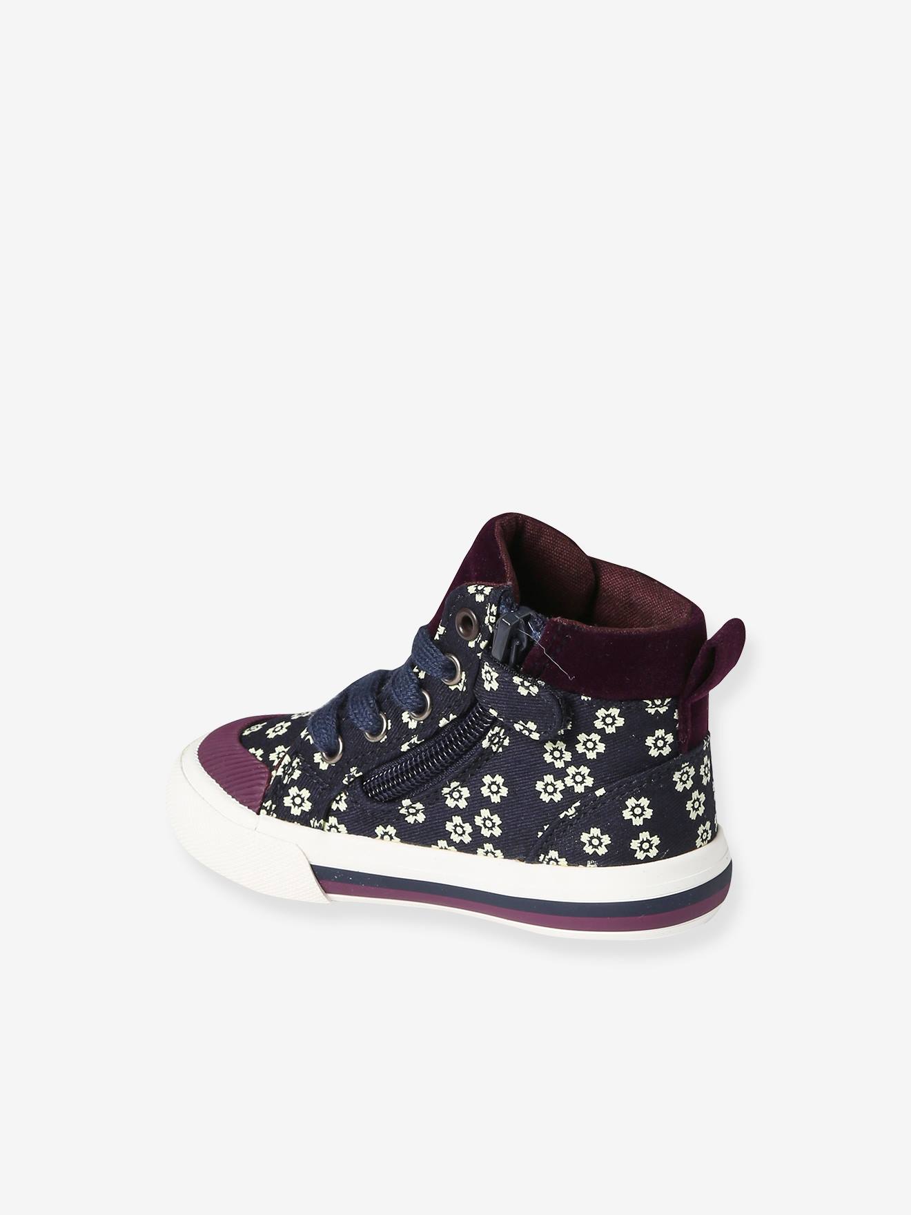 Tênis de salto alto violeta estampado com cadarço e zíper para bebê