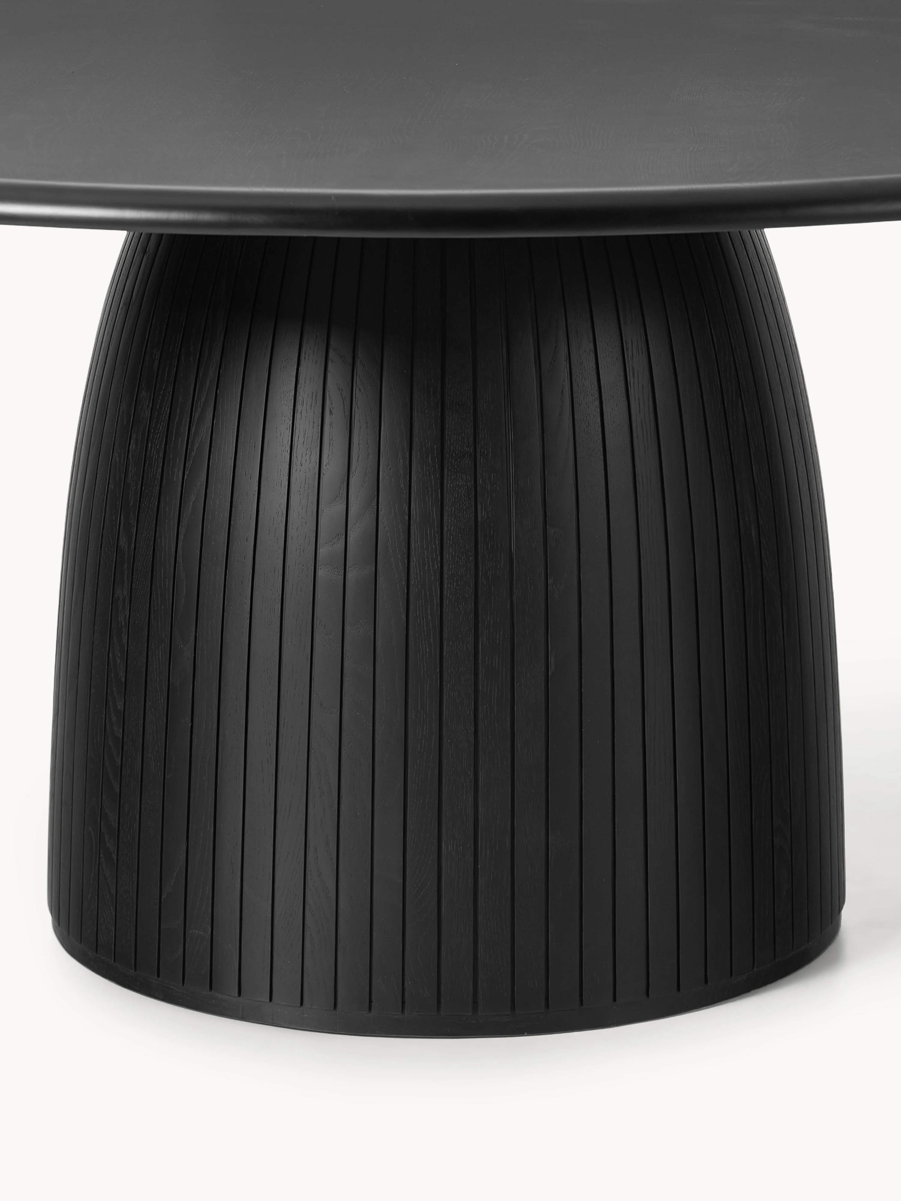 Ronde eettafel Nelly met groefstructuur, in verschillende formaten