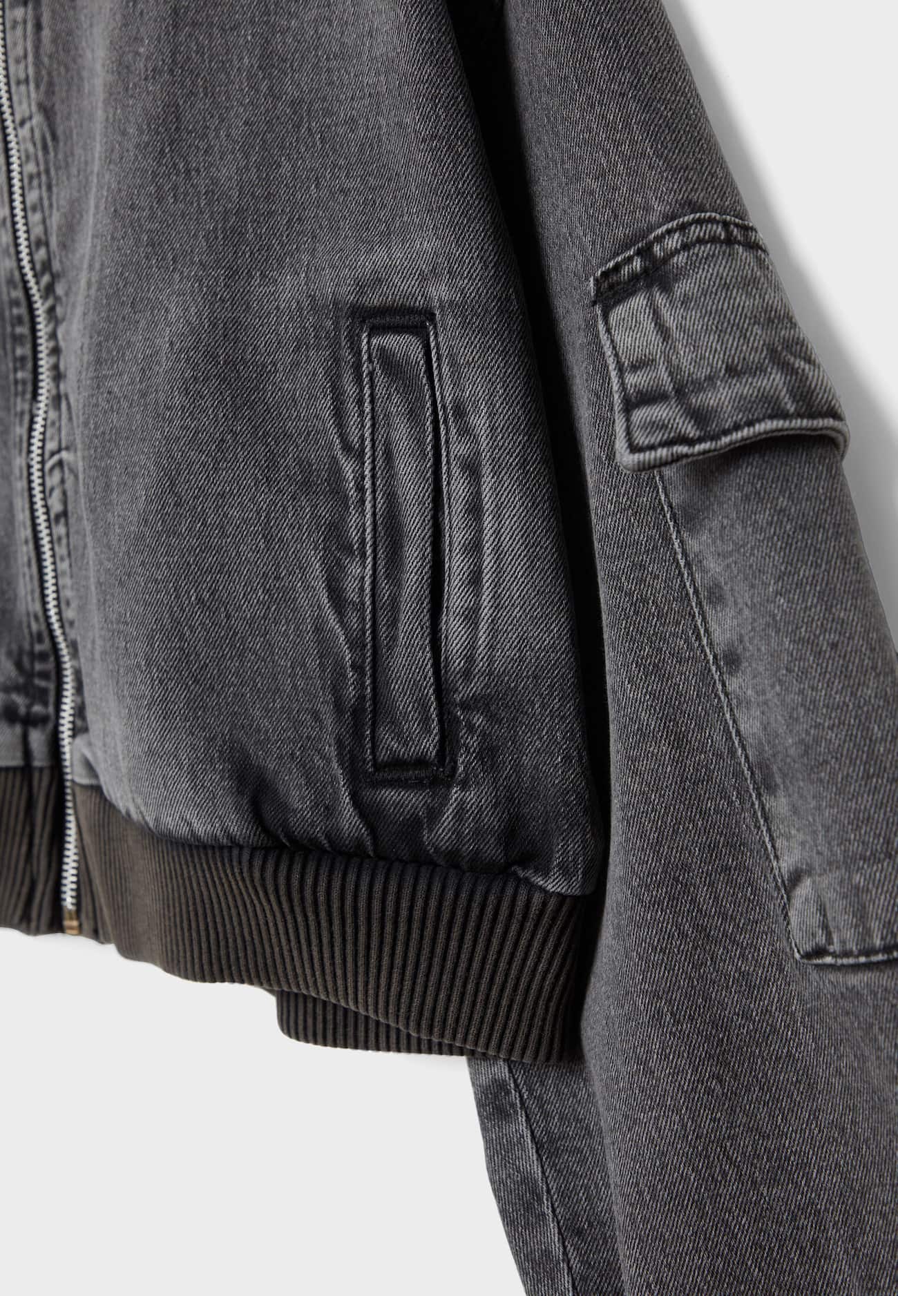 Jaqueta bomber de jeans desbotado