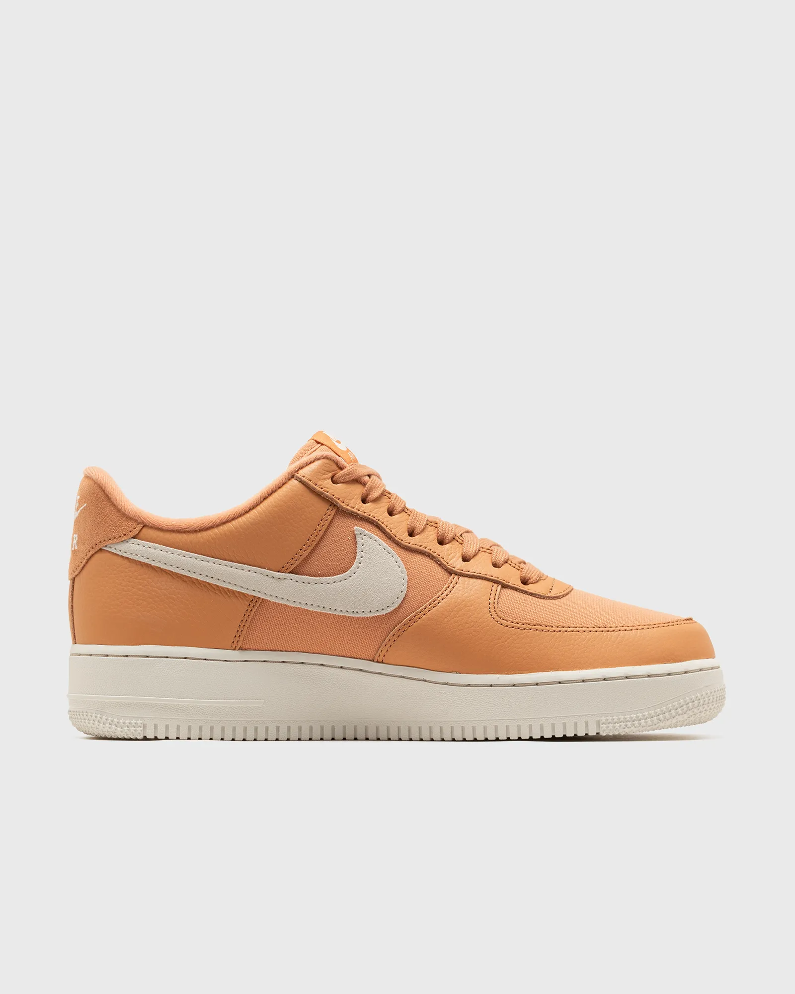 Nike AIR FORCE 1 '07 LX