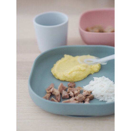 Set Vaisselle Silicone 4 pièces   Eucalyptus        de               Béaba